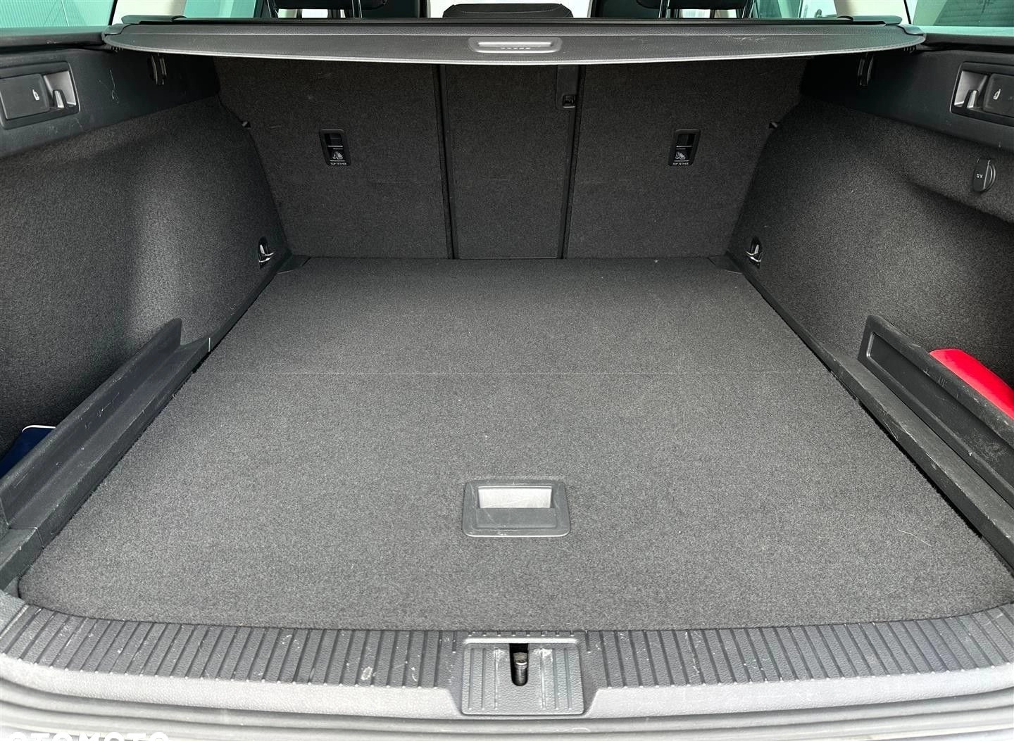 Volkswagen Passat cena 94900 przebieg: 106800, rok produkcji 2018 z Krasnystaw małe 742